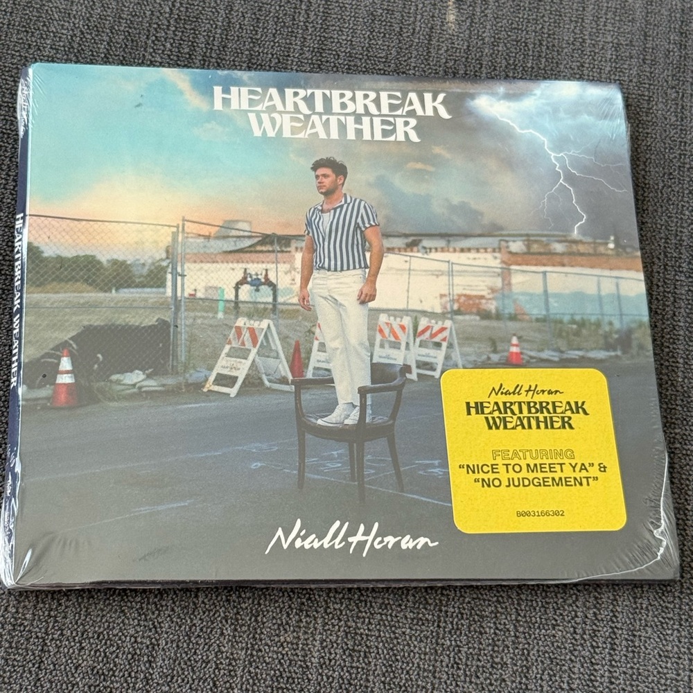 Heartbreak Weather CD